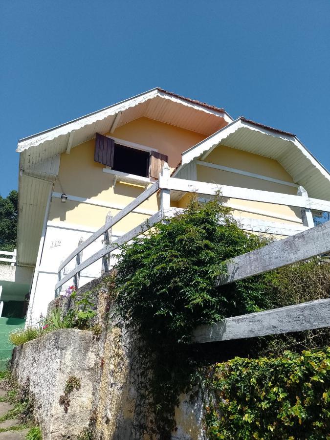 Quartos Para Hospedagem Da Casa Amarela Apartment Campos do Jordão Exterior photo